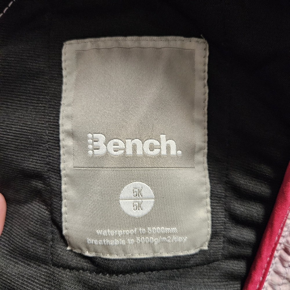 Bench. Size Small Coat - Picture 4 of 10